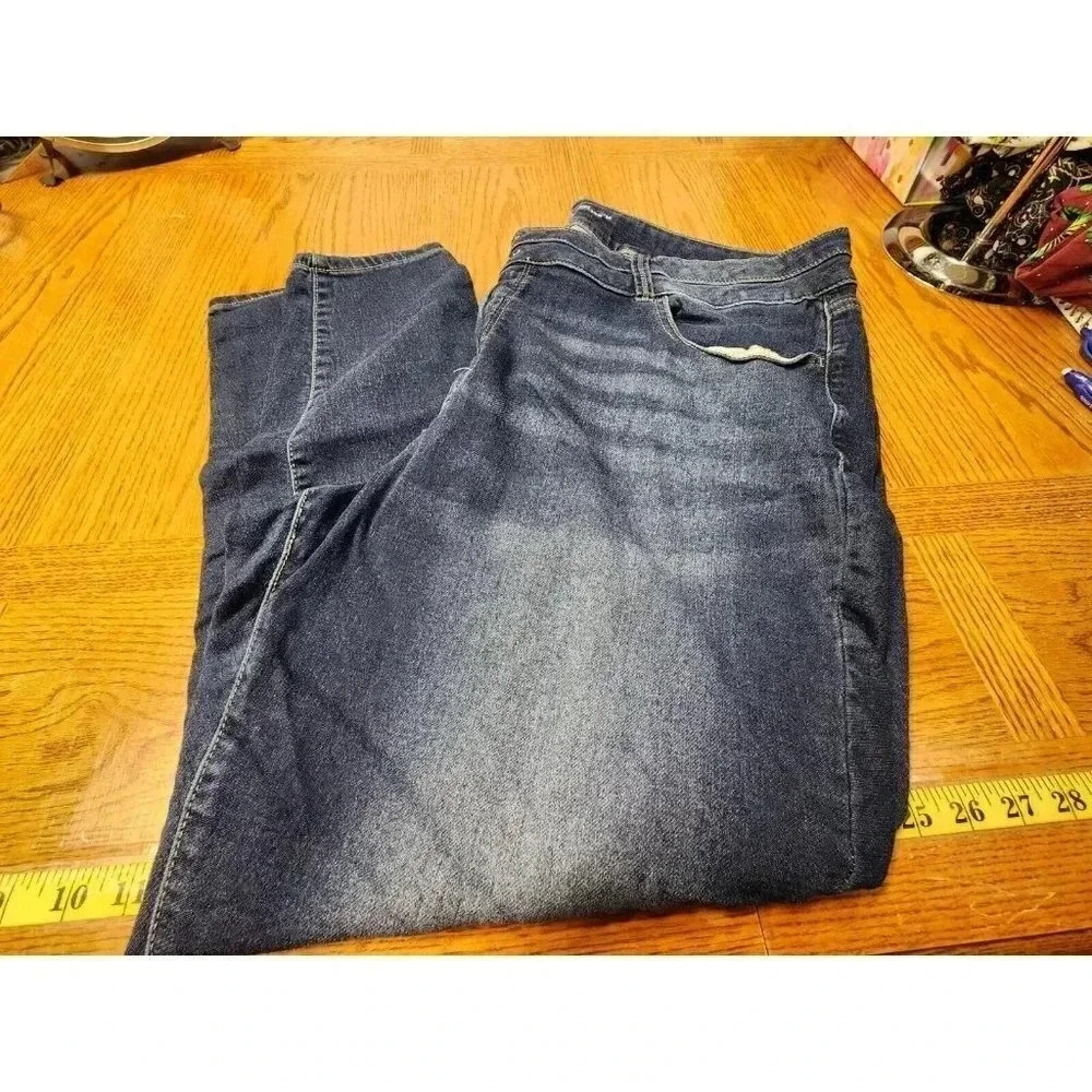MAURICES PLUS SIZE 24W SHORT JEGGINGS BLUE, INSEAM 28.5"